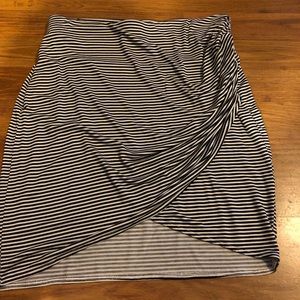Ana black/white skirt
